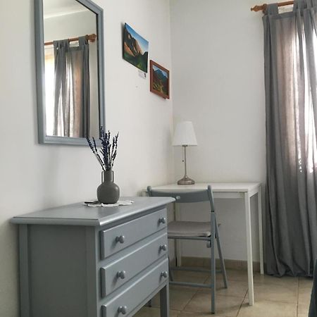 Apartamento Familiar Con Piscina Con Wi Fi En Los Cristianos Los Cristianos  Eksteriør billede