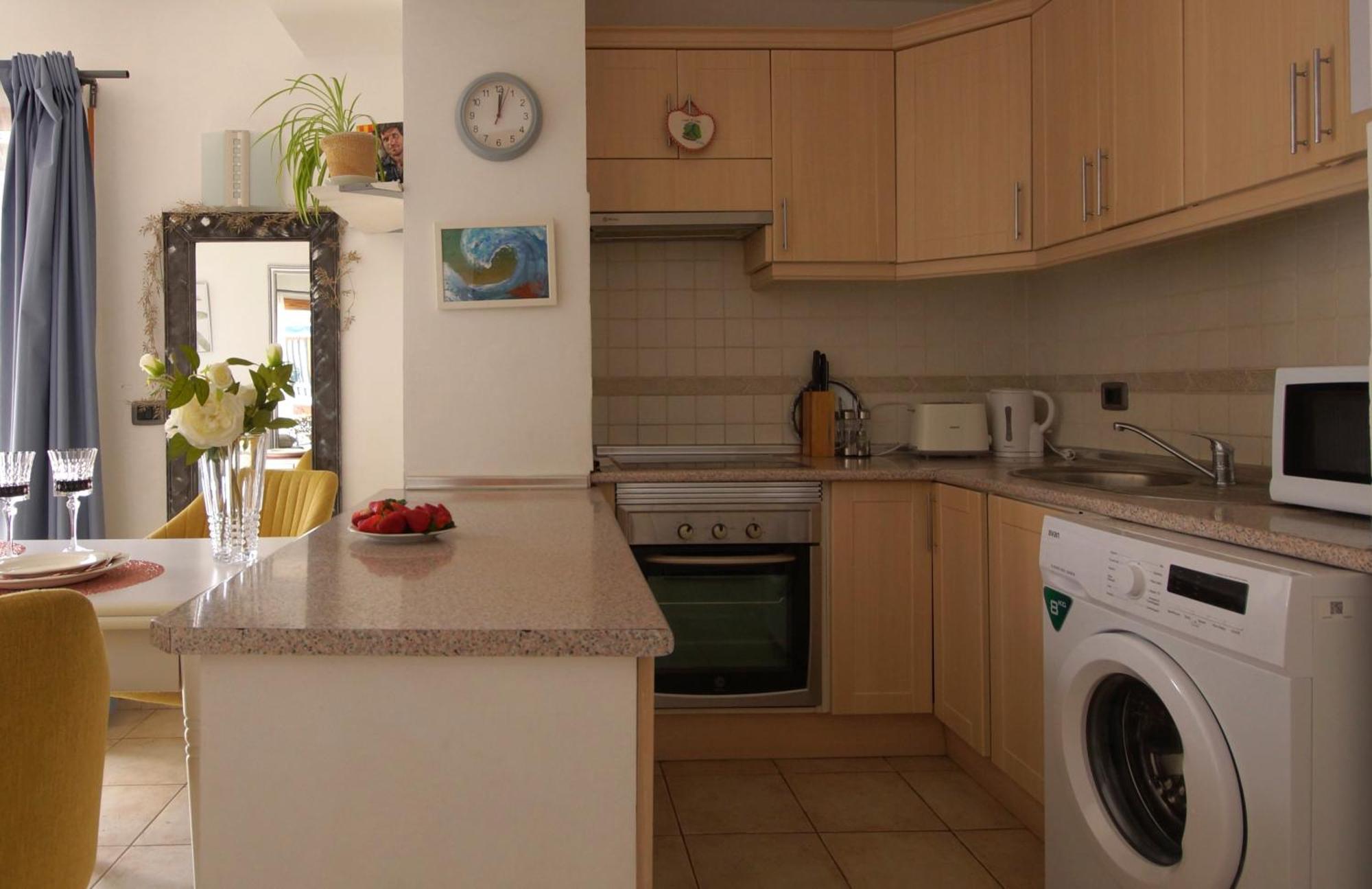 Apartamento Familiar Con Piscina Con Wi Fi En Los Cristianos Los Cristianos  Eksteriør billede